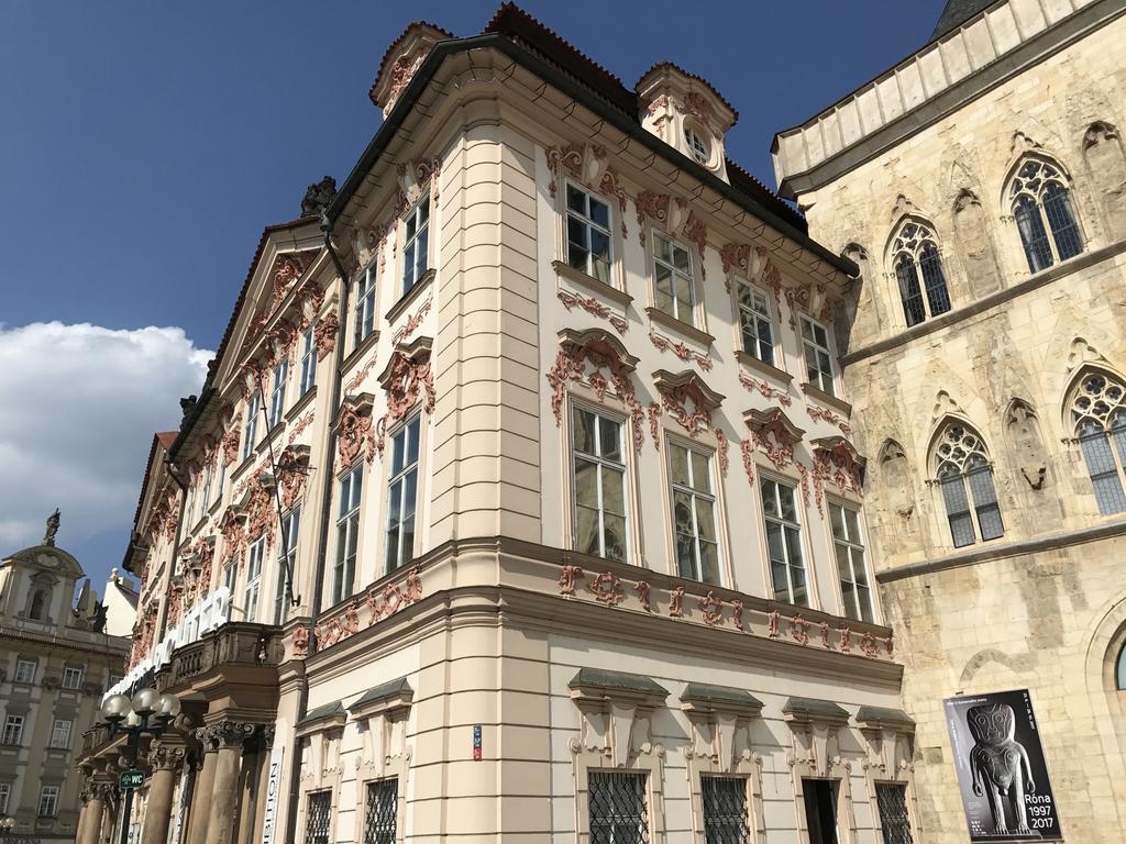 Luxury Apartment Spalena Praag Buitenkant foto