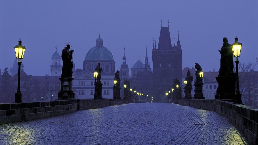 Luxury Apartment Spalena Praag Buitenkant foto