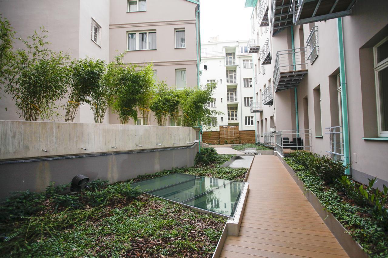 Luxury Apartment Spalena Praag Buitenkant foto