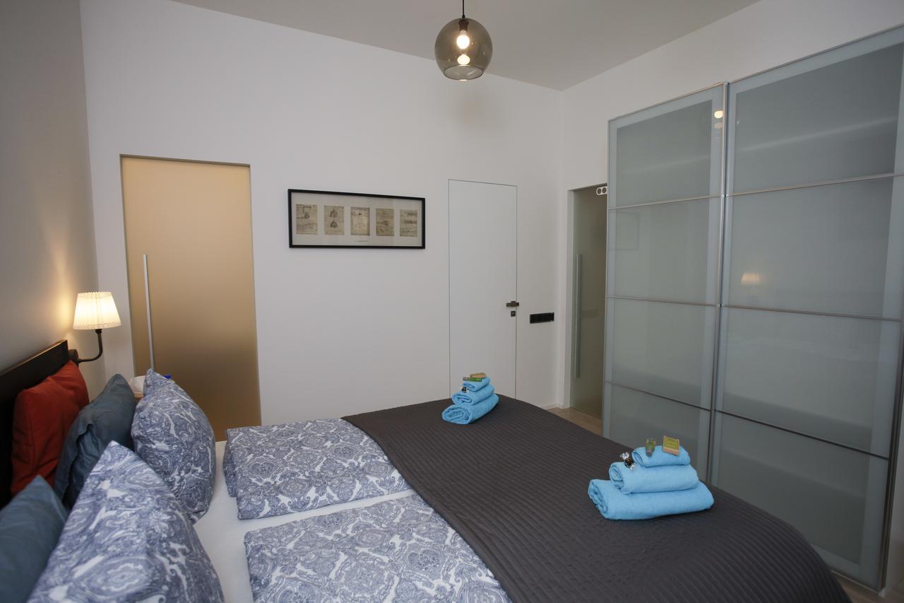 Luxury Apartment Spalena Praag Buitenkant foto