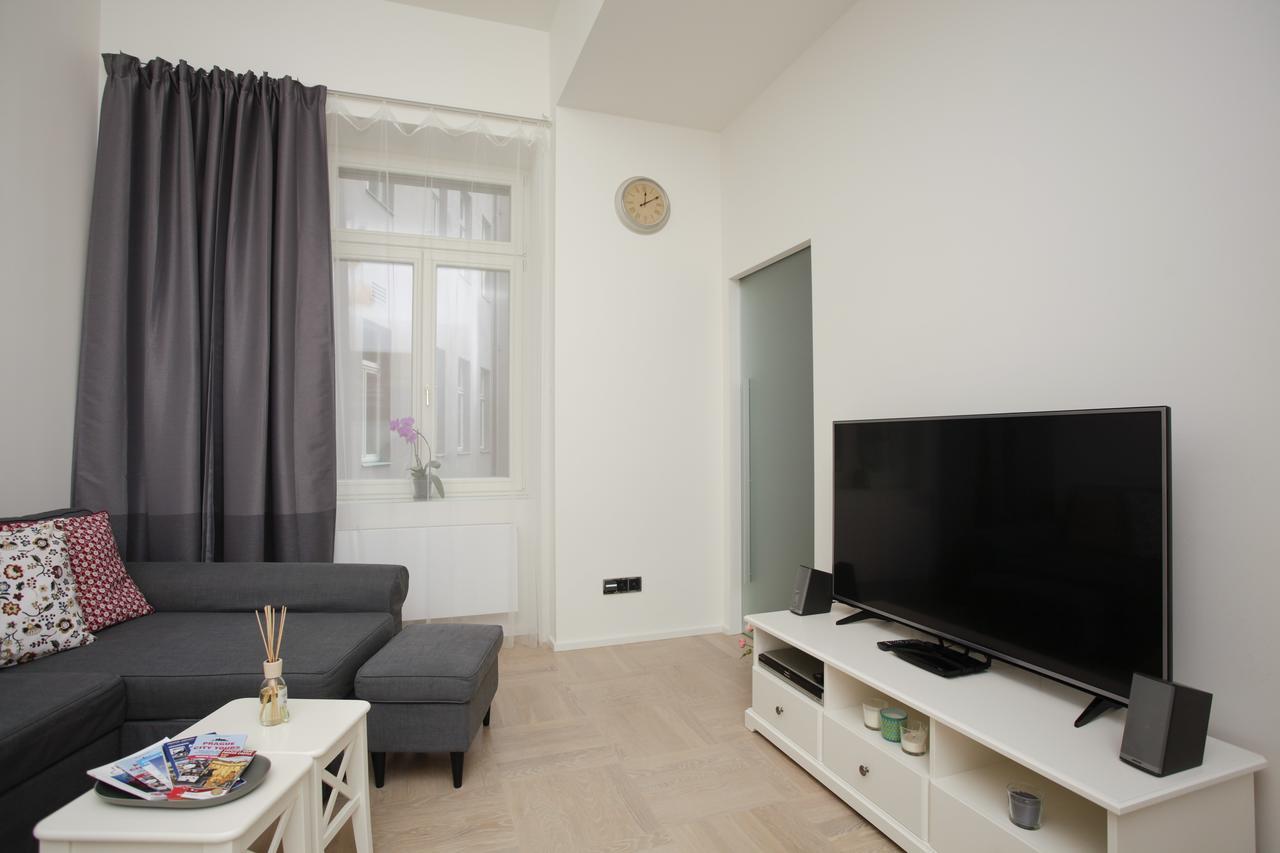 Luxury Apartment Spalena Praag Buitenkant foto